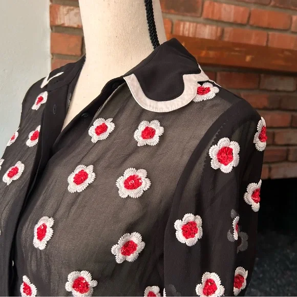 Alice + Olivia Willa Floral Embellished Scalloped Collar Placket Top Black Sz S - Picture 10 of 15